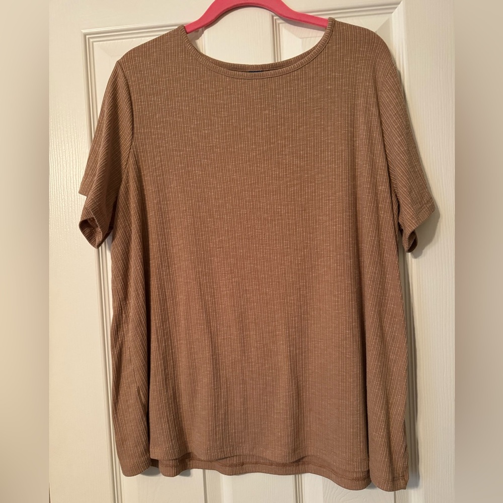 Tan/camel colored ribbed shirt from Old Navy. Size XL